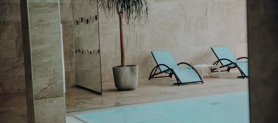 1 - 05_WELLNESS_FOTOKARUSSELLMELANIE_RAMONA_HINTNE