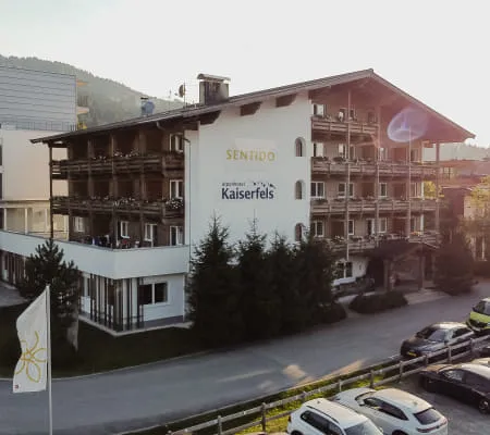 1 - AUGUST_SENTIDO_KAISERFELS_FOTOKARUSSELLMELANIE